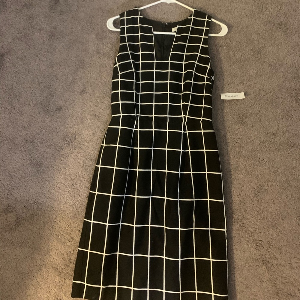 NWT dress barn Grid print ladies dress!